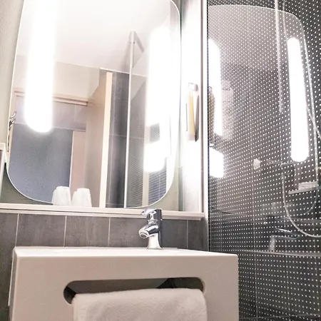 Ibis Paris Hotel 3*