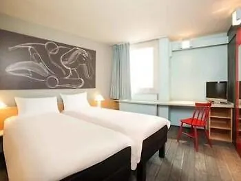Hotel Ibis Paris 3*