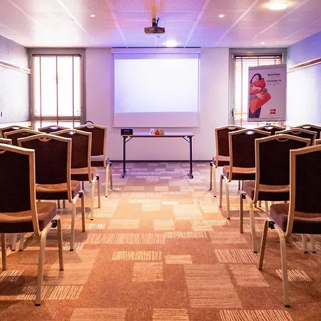 Ibis Paris Hotel 3*