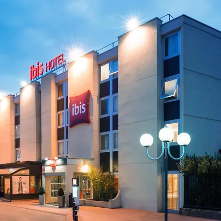 Ibis Paris Hotel Gennevilliers