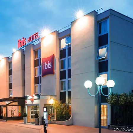 Ibis Paris ホテル ジュヌヴィリエ