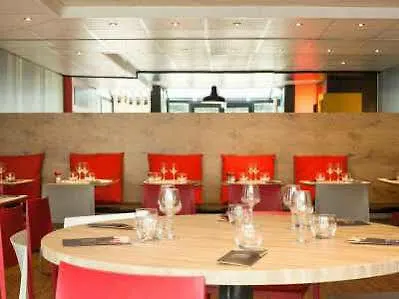 Ibis Paris 3* جينوفييه